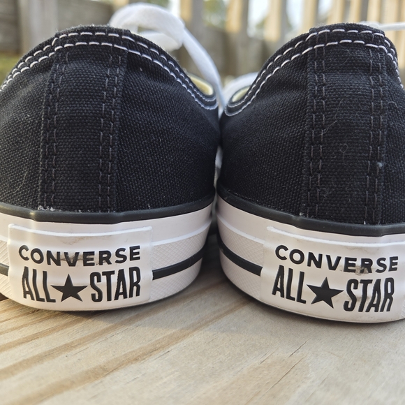 Men's Lowtop Converse Black and White Size 8.5 - Picture 6 of 13